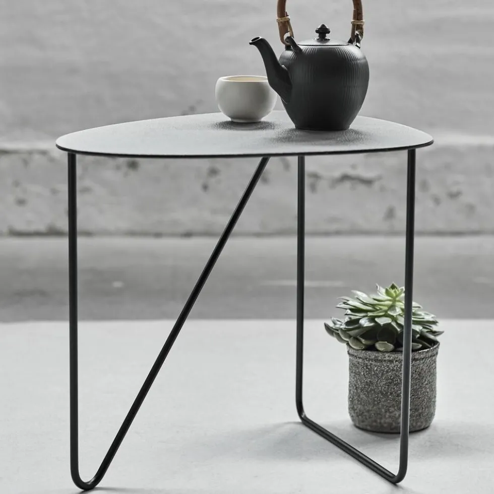Beistelltisch Metall CURVE LIND DNA Höhe 45 cm