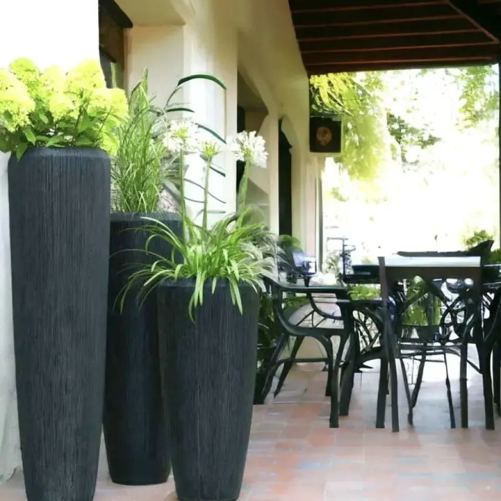 Bodenvase Harmony anthrazit mit Rillenstruktur