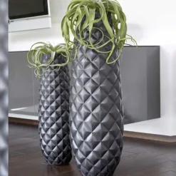Bodenvase schwarz seidenmatt Romy