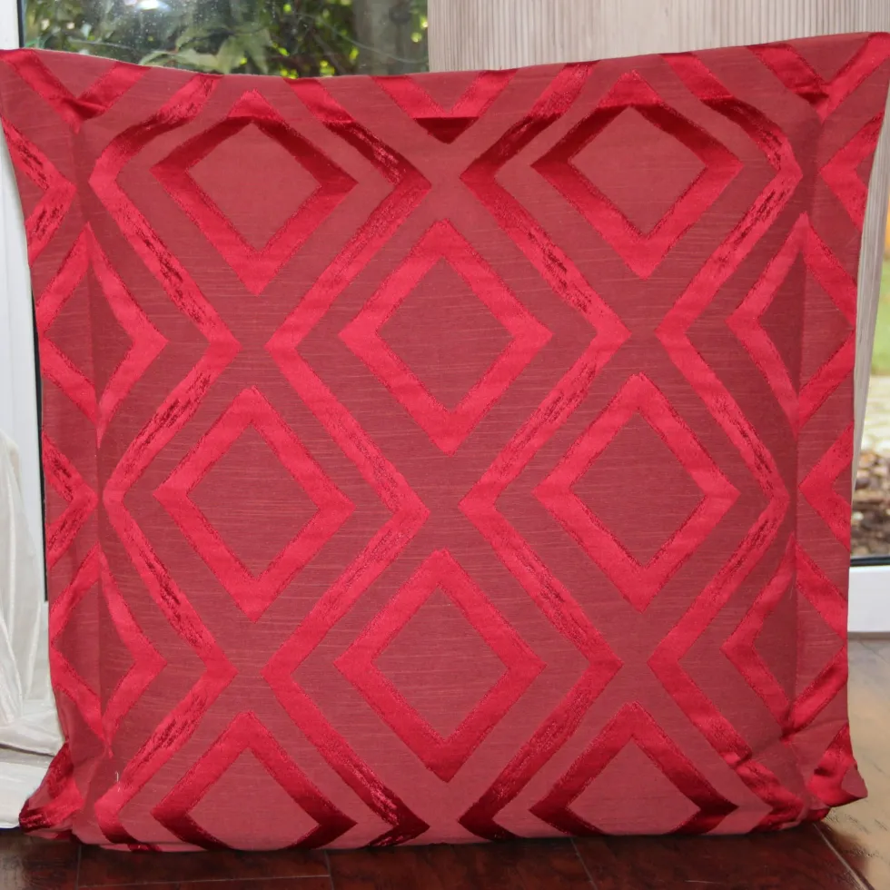 Dekokissen EDEN MATICO cranberry mit Stehsaum 50×50