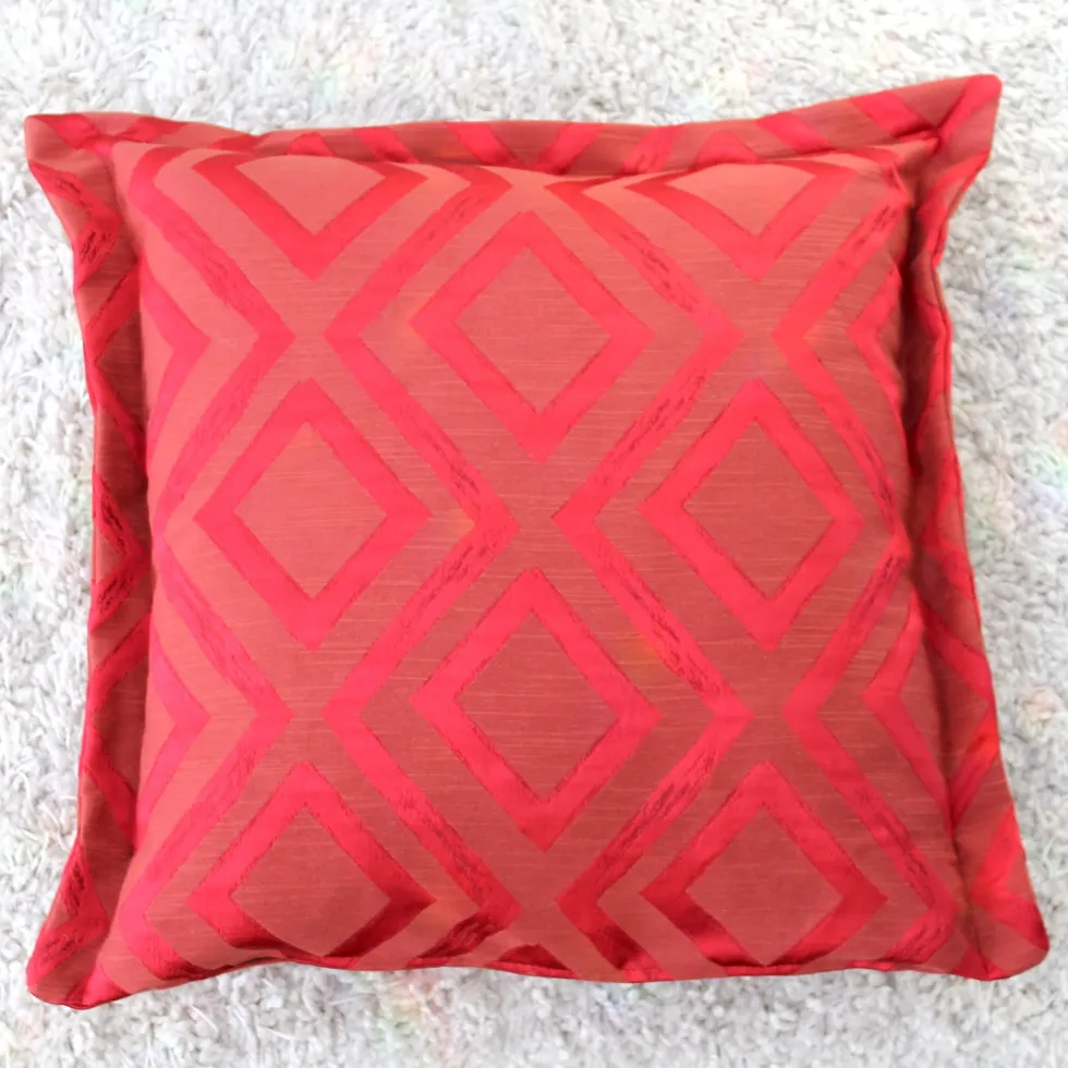 Dekokissen EDEN MATICO cranberry mit Stehsaum 50×50
