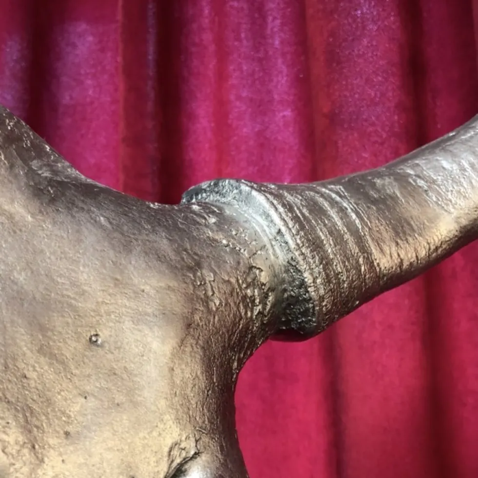 Design Skulptur Büffel silber Casablanca Höhe 80 cm