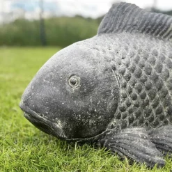 Gartenfigur groß Koi-Karpfen KOHAKU Breite 75 cm