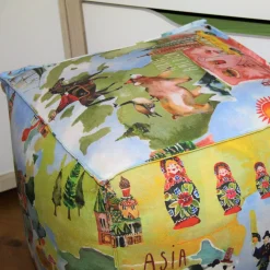 Kindersitzsack MY WORLD ADVENTURE rainbow