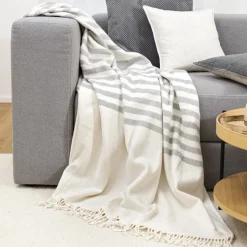 Kuscheldecke Magma SELA grau 150×200 cm