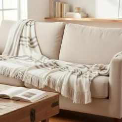 Kuscheldecke Magma SELA taupe 150×200 cm