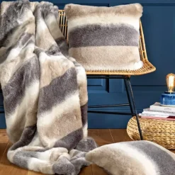 Kuscheldecke Magma SKINS STRIPE 150×200 cm