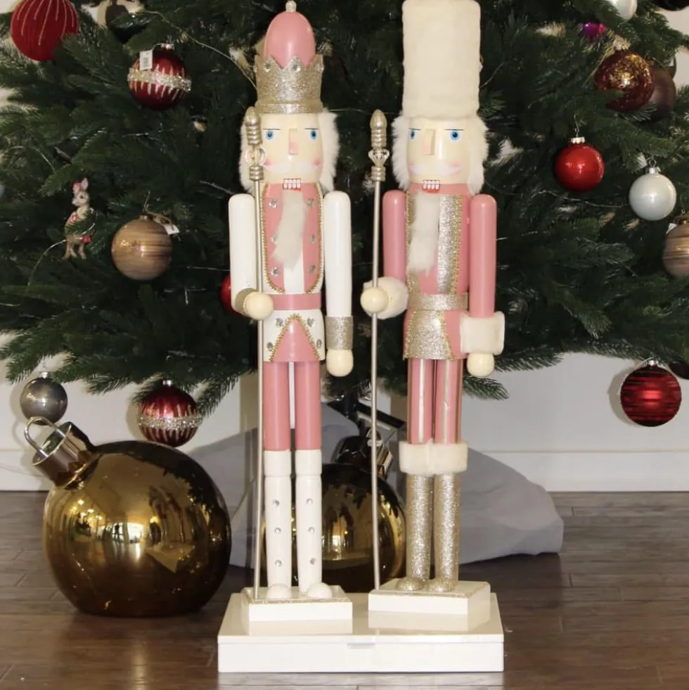 Nussknacker Figur PJOTR 2er Set weiß rosa Höhe 89 cm