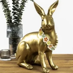 Osterdeko Hase gold Claudi mit Blumenkette Werner Voß