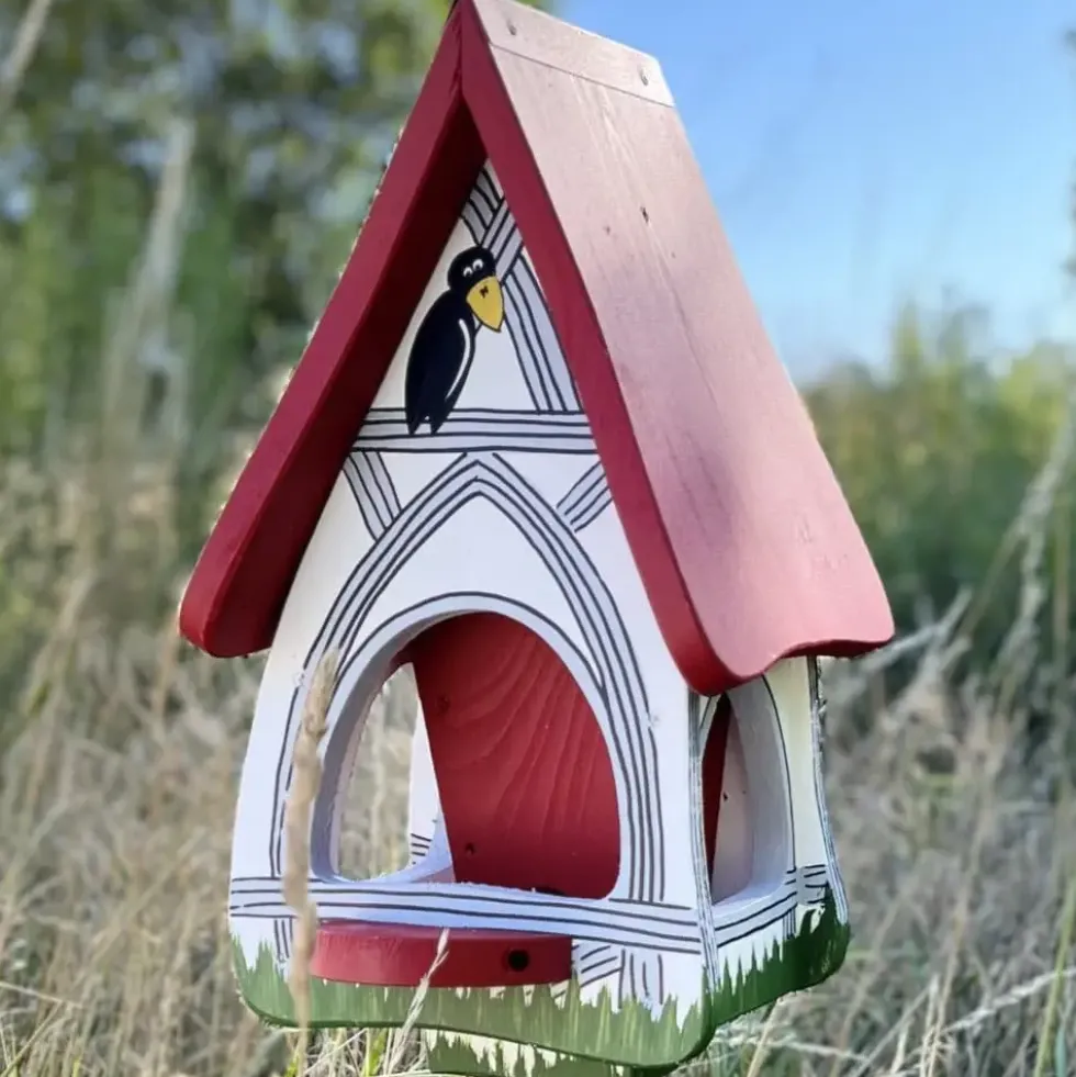 Vogelfutterhaus mit Ständer Fachwerkhaus Vogelvilla Höhe 45 cm