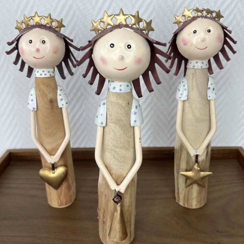 Weihnachtsdeko Holz Engel ALENJA mit Stern Höhe 27 cm